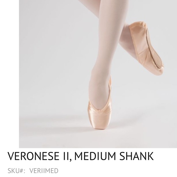 NEW Chacott Veronese II Ballet Toe Shoes ( Pointe Shoes) with ribbon - Picture 3 of 7